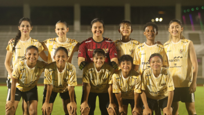 Timnas Wanita Indonesia laga persahabat melawan Academy PSF Putra di Stadion Madya